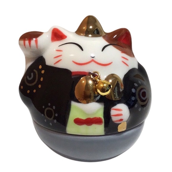 Vintage Japanese Lucky Cats Weighted Roly Poly Fortune Cat Figurines, Set of 2 - Picture 2 of 8